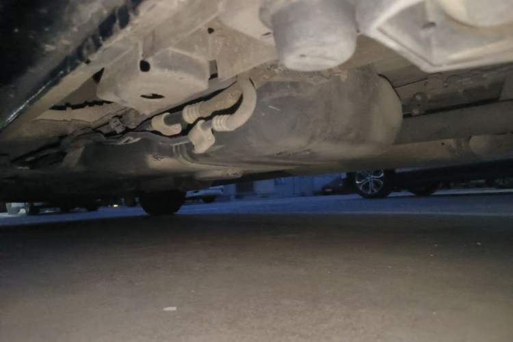 Used Mercedes-Benz Vito 2011 2.5L 7-seater executive version Chassis Rear Left