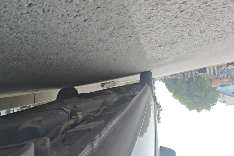 Used Mercedes-Benz Vito 2011 2.5L Elite Edition Chassis Rear Left