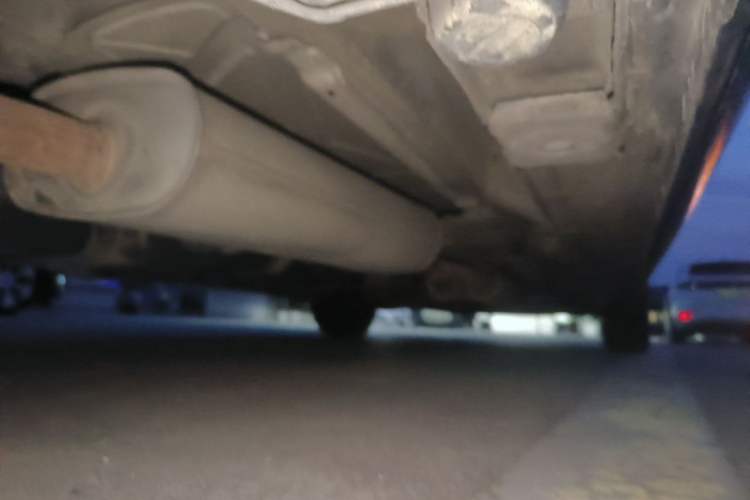 Used Mercedes-Benz Vito 2011 2.5L 7-seater executive version Chassis Rear Right