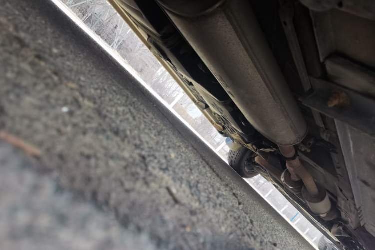 Used Mercedes-Benz Vito 2011 2.5L Elite Edition Chassis Rear Right