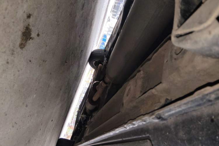 Used Mercedes-Benz Vito 2011 2.5L Elite Edition Chassis Rear Right