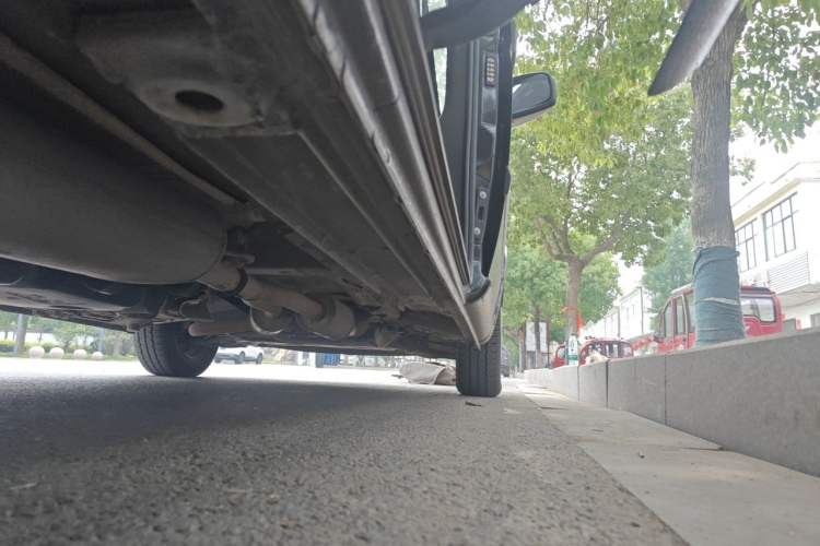 Used Mercedes-Benz Vito 2011 2.5L Elite Edition Chassis Rear Right