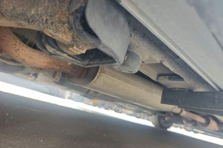 Used Mercedes-Benz Vito 2011 2.5L 7-seater executive version Chassis Rear Right