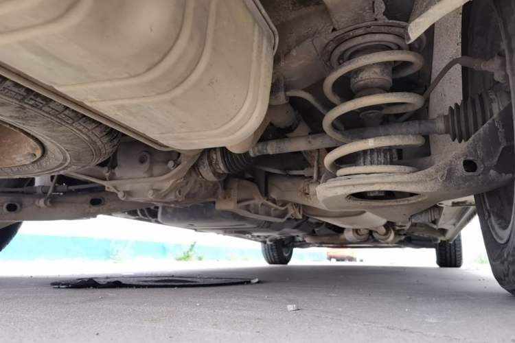 Used Mercedes-Benz Vito 2011 2.5L Elite Edition Chassis Rear Right