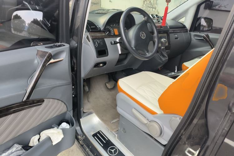 Used Mercedes-Benz Vito 2011 2.5L Elite Edition Driver Seat