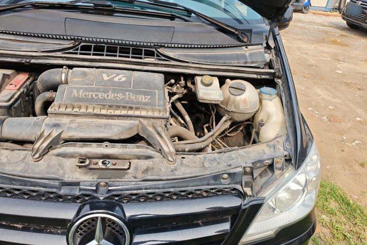 Used Mercedes-Benz Vito  Engine Bay Left