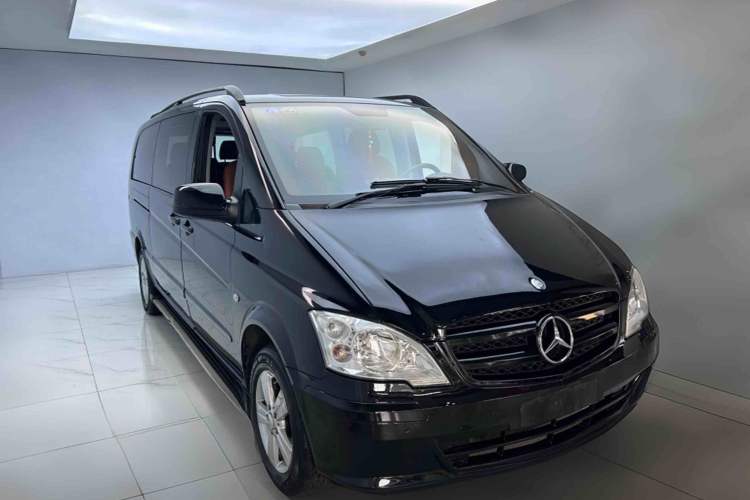 Used Mercedes-Benz Vito 2011 2.5L 7-seater executive version Exterior 2
