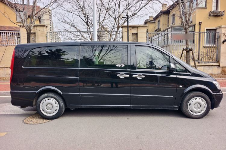 Used Mercedes-Benz Vito 2011 2.5L 7-seater executive version Exterior 3