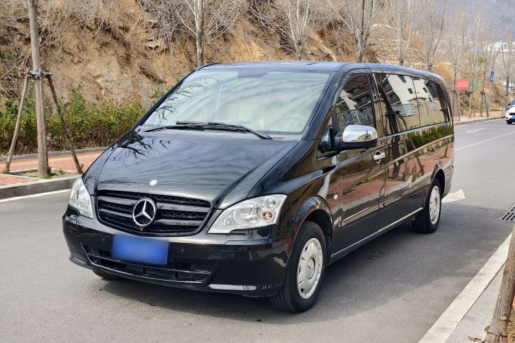 Used Mercedes-Benz Vito 2011 2.5L 7-seater executive version Exterior 4