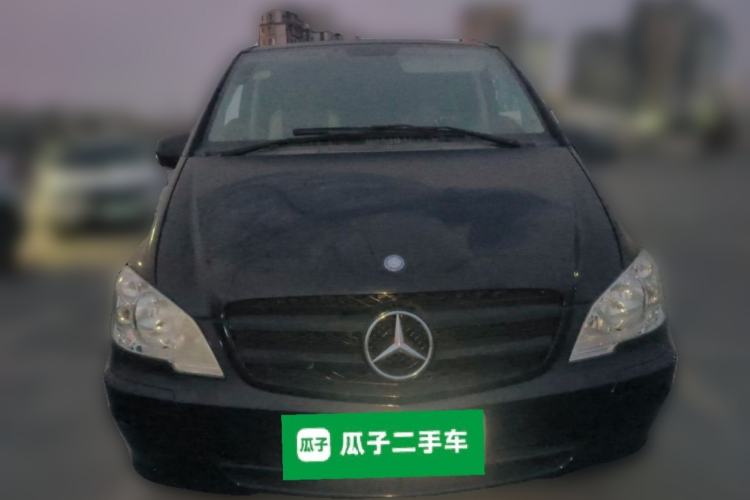 Used Mercedes-Benz Vito 2011 2.5L 7-seater executive version Front