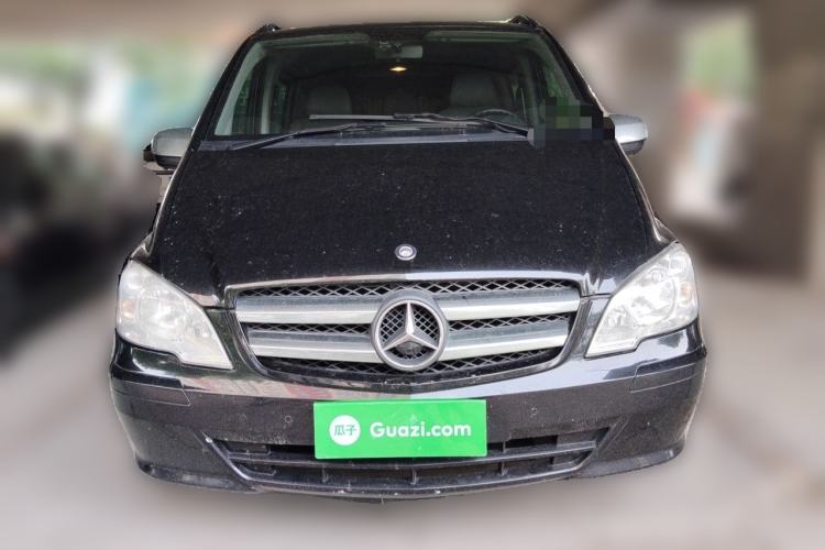 Used Mercedes-Benz Vito 2011 2.5L Elite Edition Front
