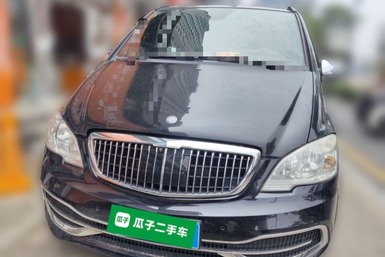 Used Mercedes-Benz Vito 2011 2.5L Elite Edition Front