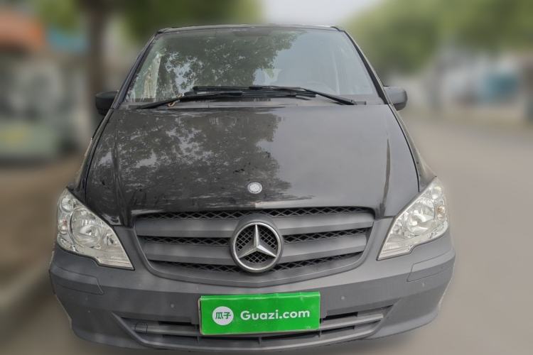 Used Mercedes-Benz Vito 2011 2.5L Elite Edition Front