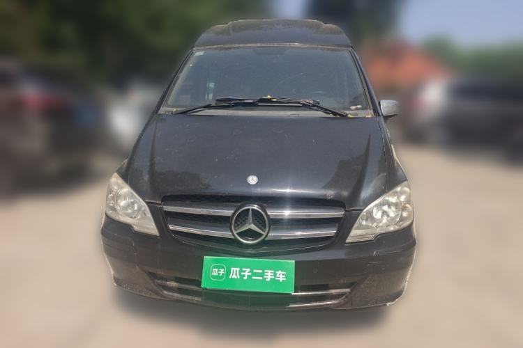 Used Mercedes-Benz Vito 2011 2.5L 7-seater executive version Front