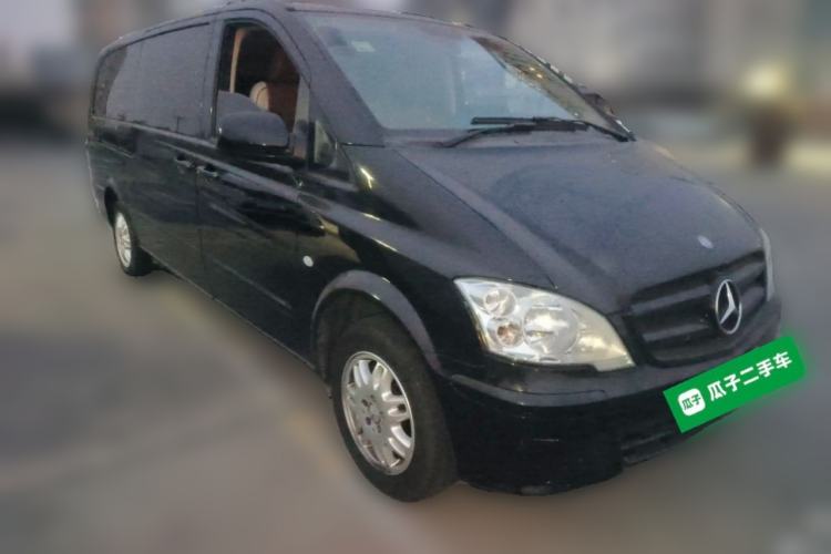Used Mercedes-Benz Vito 2011 2.5L 7-seater executive version Front Right 45 Deg