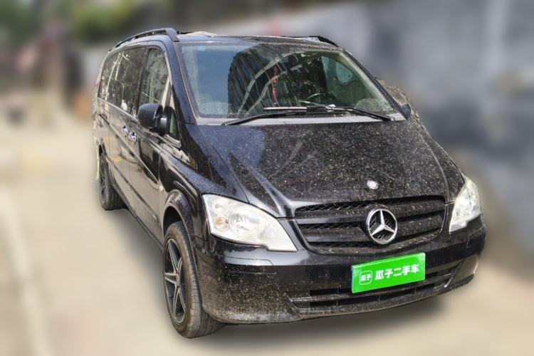 Used Mercedes-Benz Vito 2011 2.5L Business Edition Front Right 45 Deg