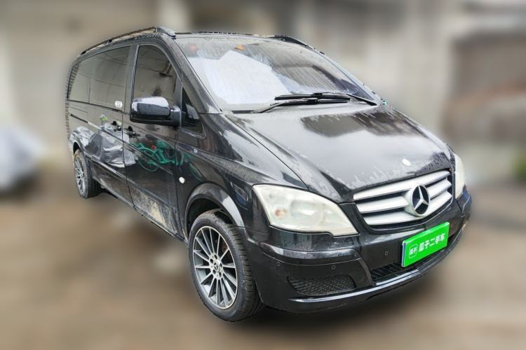 Used Mercedes-Benz Vito 2011 2.5L Elite Edition Front Right 45 Deg
