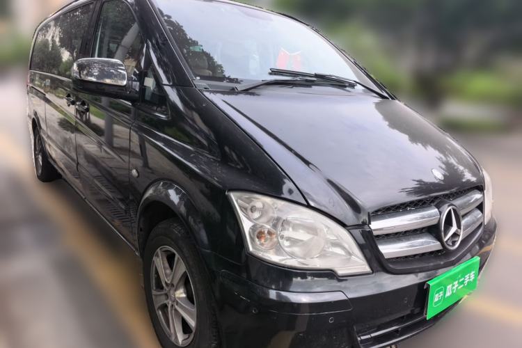 Used Mercedes-Benz Vito 2011 2.5L Elite Edition Front Right 45 Deg