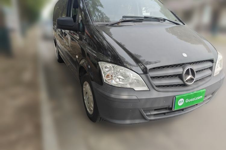 Used Mercedes-Benz Vito 2011 2.5L Elite Edition Front Right 45 Deg