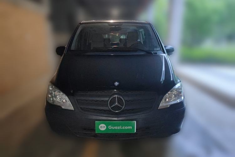Used Mercedes-Benz Vito 2011 2.5L 7-seater executive version Front
