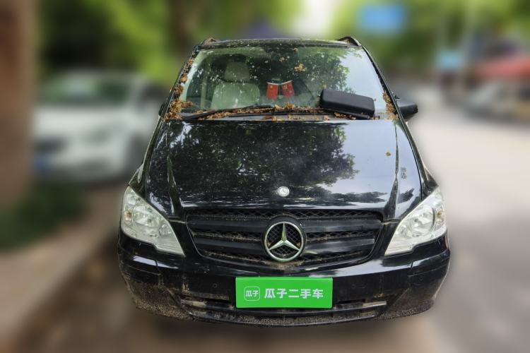 Used Mercedes-Benz Vito 2011 2.5L 7-seater executive version Front