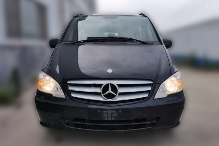 Used Mercedes-Benz Vito 2011 2.5L Elite Edition Front
