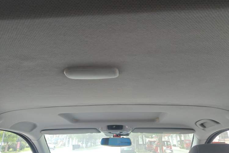 Used Mercedes-Benz Vito 2011 2.5L Elite Edition Headliner