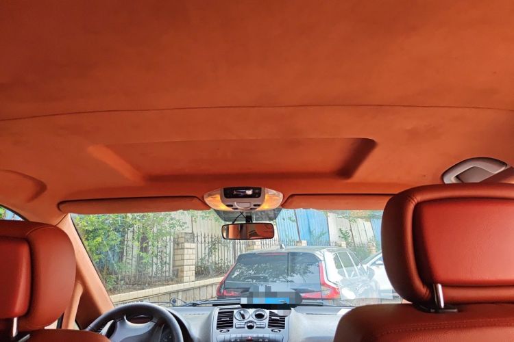 Used Mercedes-Benz Vito 2011 2.5L 7-seater executive version Headliner