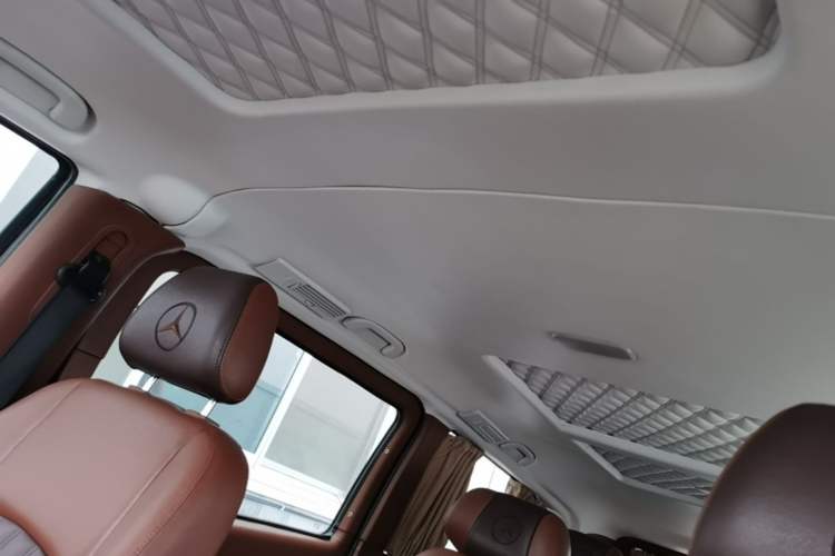 Used Mercedes-Benz Vito 2011 2.5L Elite Edition Headliner