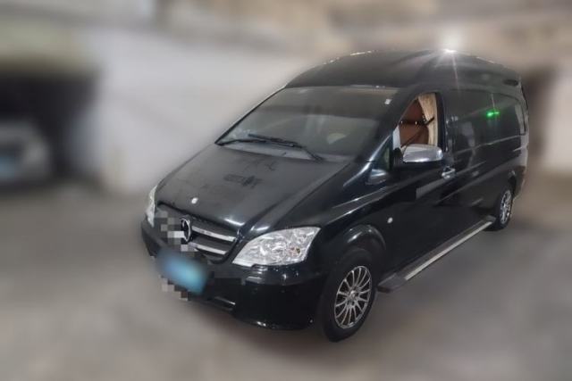 Used Mercedes-Benz Vito 2011 2.5L 7-seater executive version