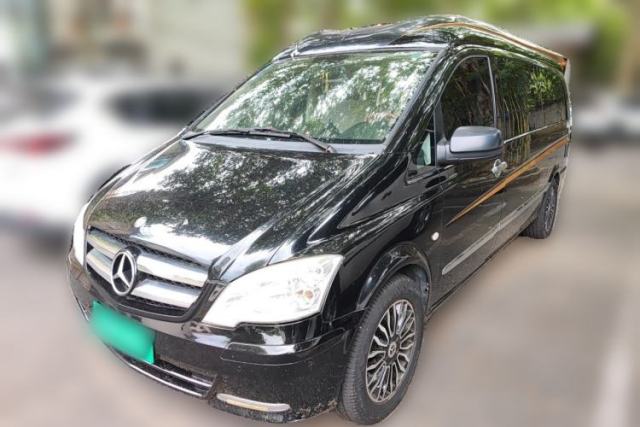 Mercedes-Benz Vito Mercedes-Benz V-Class Displacement: 2.5L Seats: 7 Fuel: Gasoline Transmission: Automatic usado