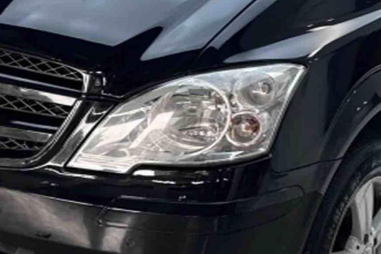 Used Mercedes-Benz Vito 2011 2.5L 7-seater executive version Left Front Headlight