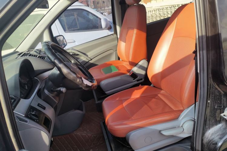 Used Mercedes-Benz Vito 2011 2.5L Elite Edition Left Front Seat