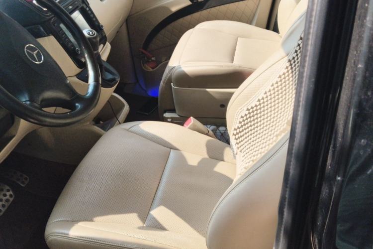 Used Mercedes-Benz Vito 2011 2.5L Business Edition Left Front Seat