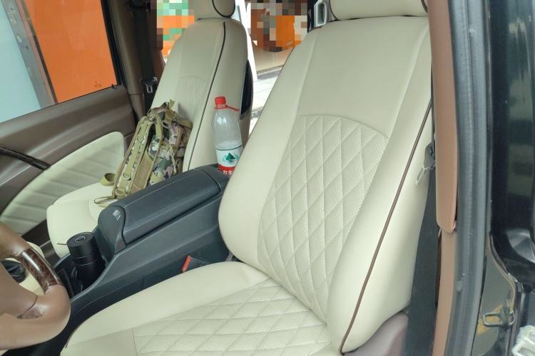 Used Mercedes-Benz Vito 2011 2.5L Elite Edition Left Front Seat