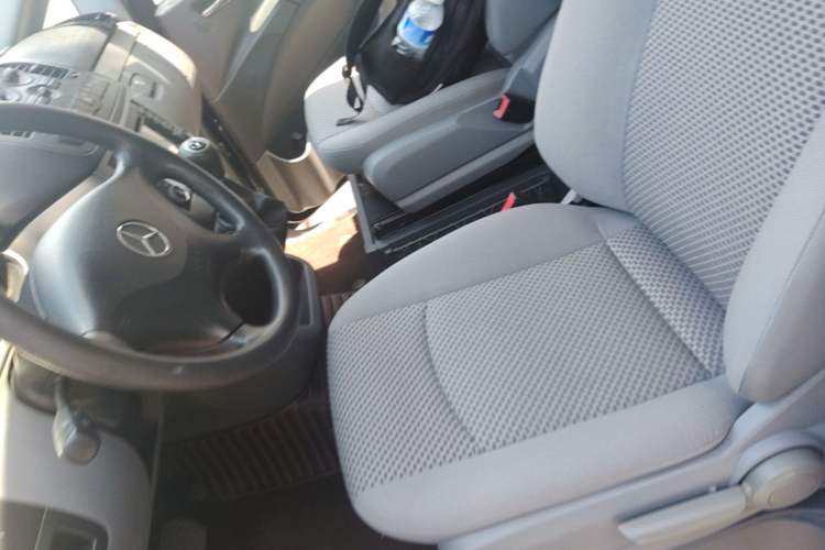 Used Mercedes-Benz Vito 2011 2.5L Elite Edition Left Front Seat