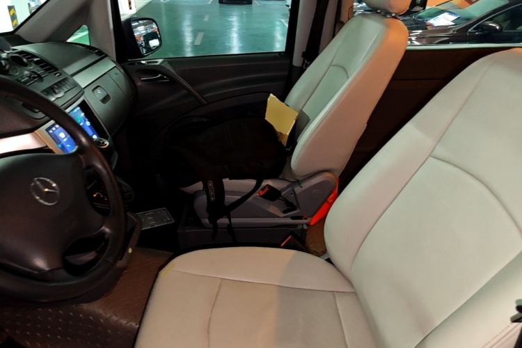 Used Mercedes-Benz Vito 2011 2.5L Elite Edition Left Front Seat