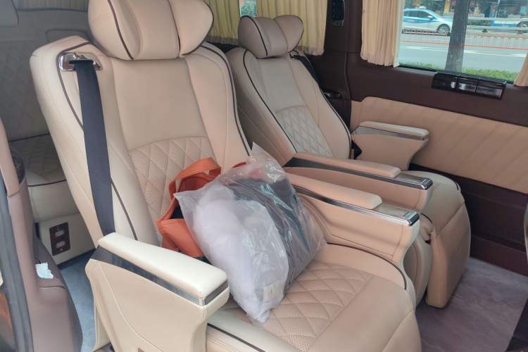 Used Mercedes-Benz Vito 2011 2.5L Elite Edition Left Rear Seat