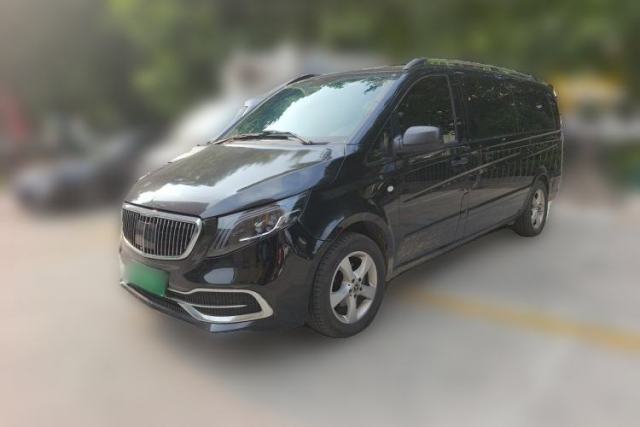 Used Mercedes-Benz Vito 2011 2.5L 7-seater executive version