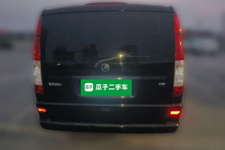 Used Mercedes-Benz Vito 2011 2.5L 7-seater executive version Rear