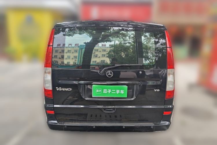 Used Mercedes-Benz Vito 2011 2.5L 7-seater executive version Rear