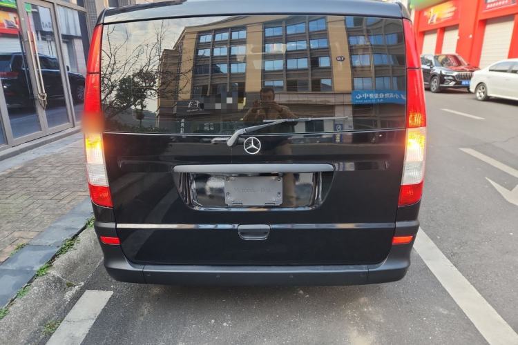 Used Mercedes-Benz Vito 2011 2.5L 7-seater executive version Rear
