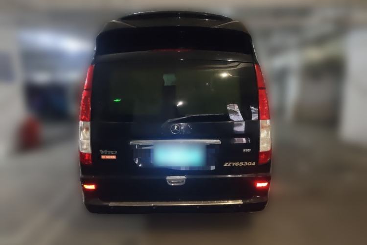 Used Mercedes-Benz Vito 2011 2.5L 7-seater executive version Rear