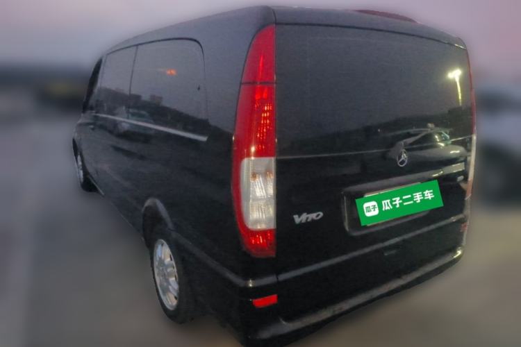 Used Mercedes-Benz Vito 2011 2.5L 7-seater executive version Rear Left 45 Deg