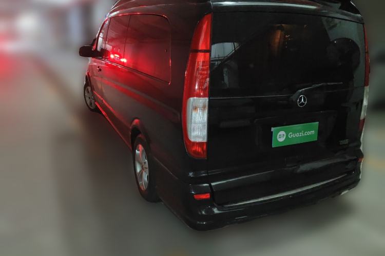 Used Mercedes-Benz Vito 2011 2.5L 7-seater executive version Rear Left 45 Deg