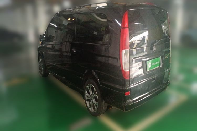 Used Mercedes-Benz Vito 2011 2.5L 7-seater executive version Rear Left 45 Deg
