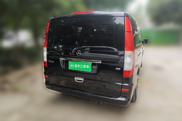 Used Mercedes-Benz Vito 2011 2.5L Elite Edition Rear