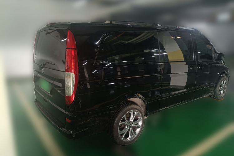 Used Mercedes-Benz Vito 2011 2.5L 7-seater executive version Rear Right 45 Deg