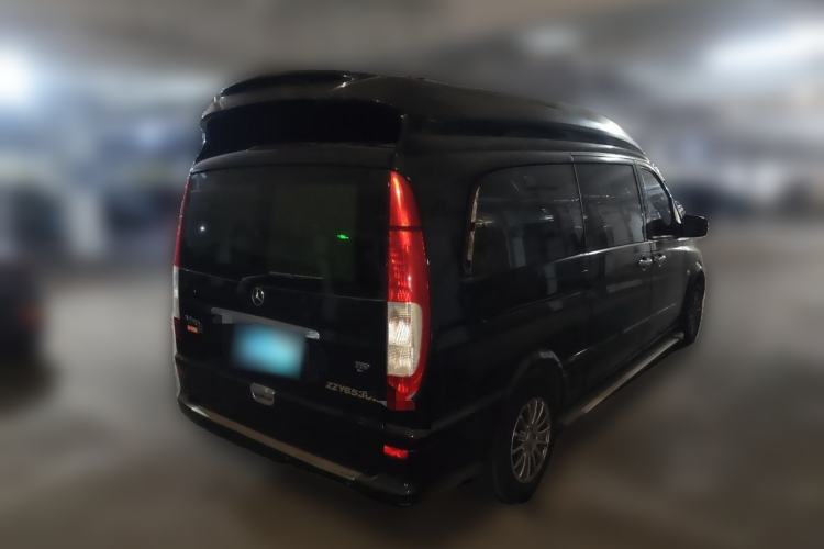 Used Mercedes-Benz Vito 2011 2.5L 7-seater executive version Rear Right 45 Deg