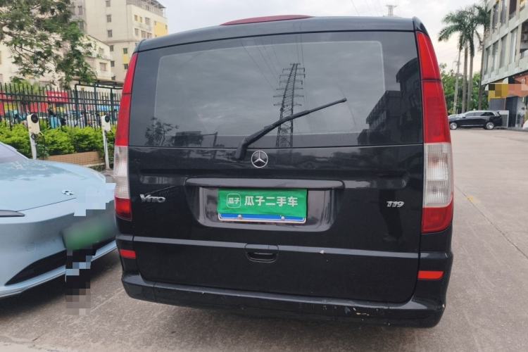 Used Mercedes-Benz Vito 2011 2.5L 7-seater executive version Rear